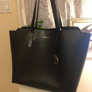 100% Genuine Leather Furla Tote Bag - NEVER USED